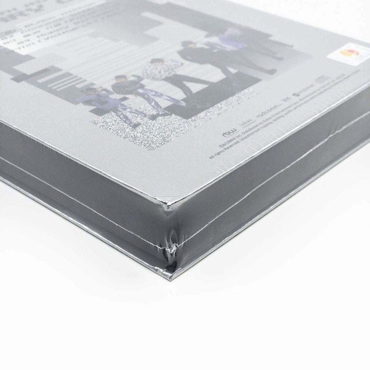 ONEUS - 5th Mini Album [BINARY CODE] Flawed 220012 - KAVE SQUARE